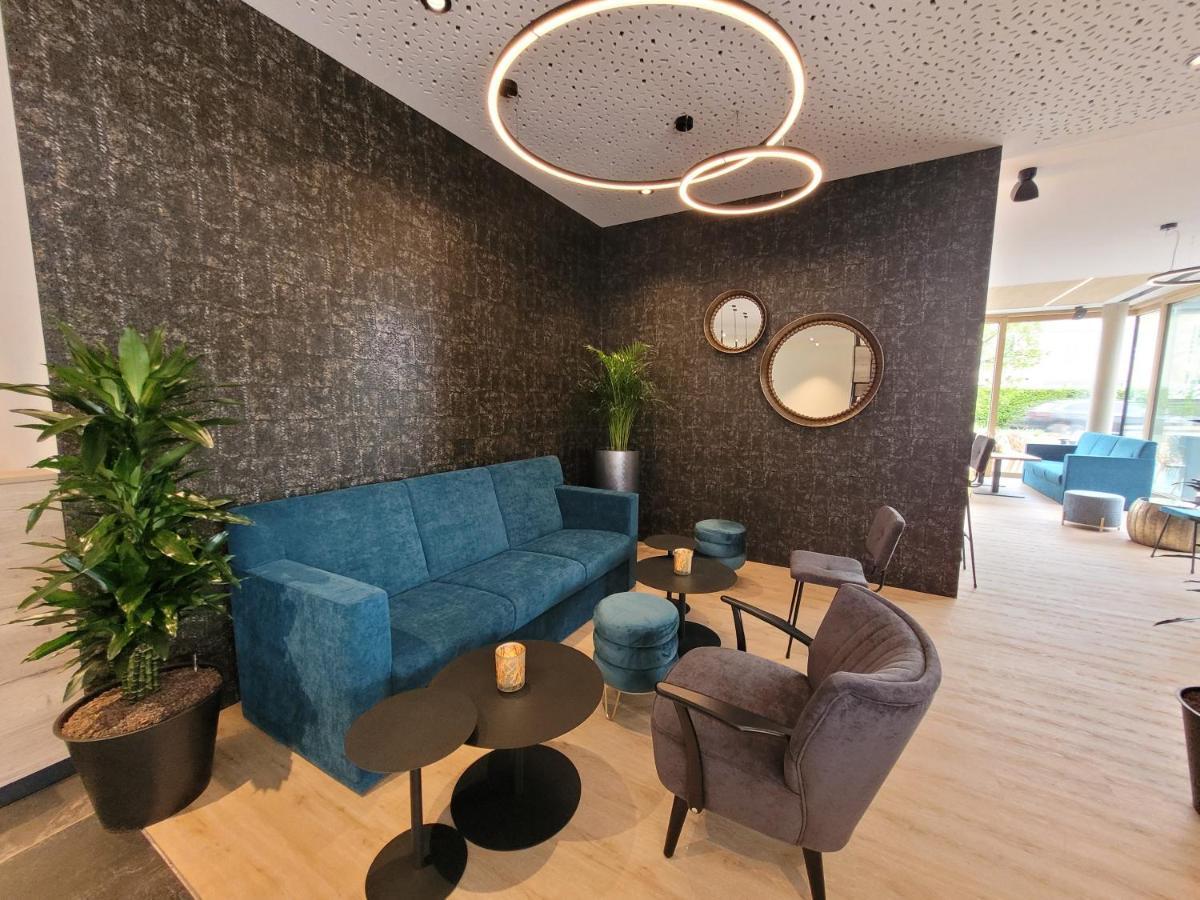 Hotel Vivo Schierling ภายนอก รูปภาพ
