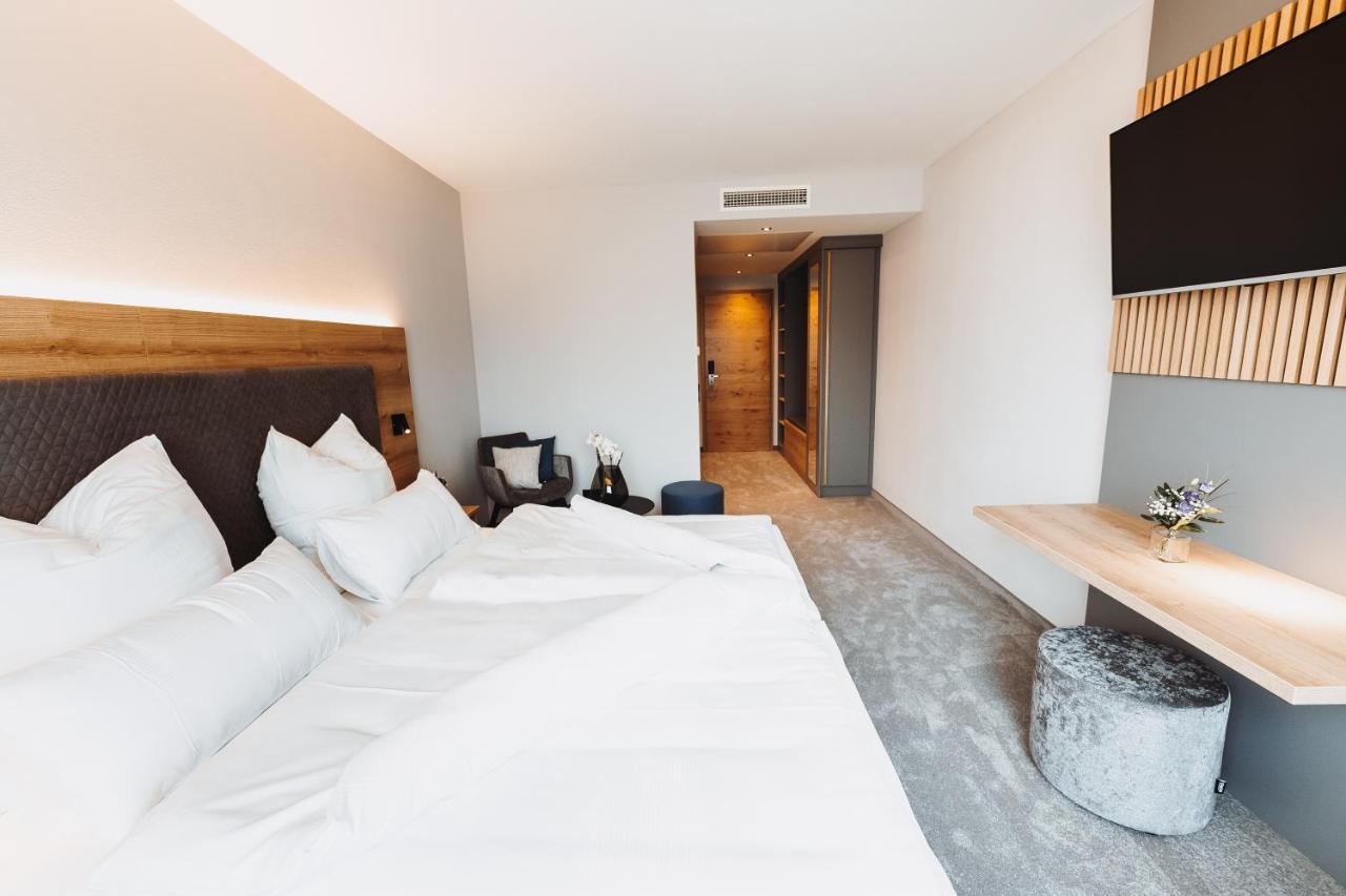 Hotel Vivo Schierling ภายนอก รูปภาพ